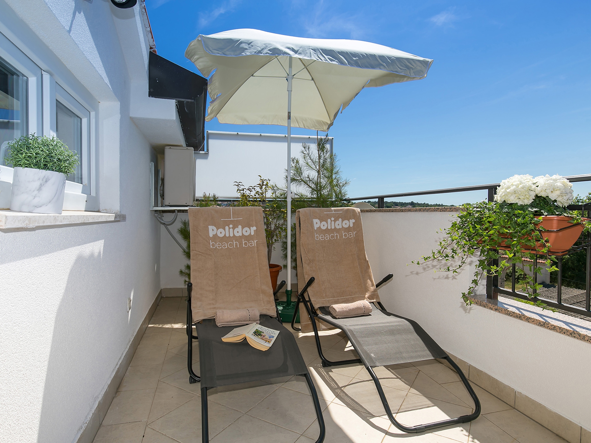 One bedroom apartment with terrace and sea view Poreč  A-a