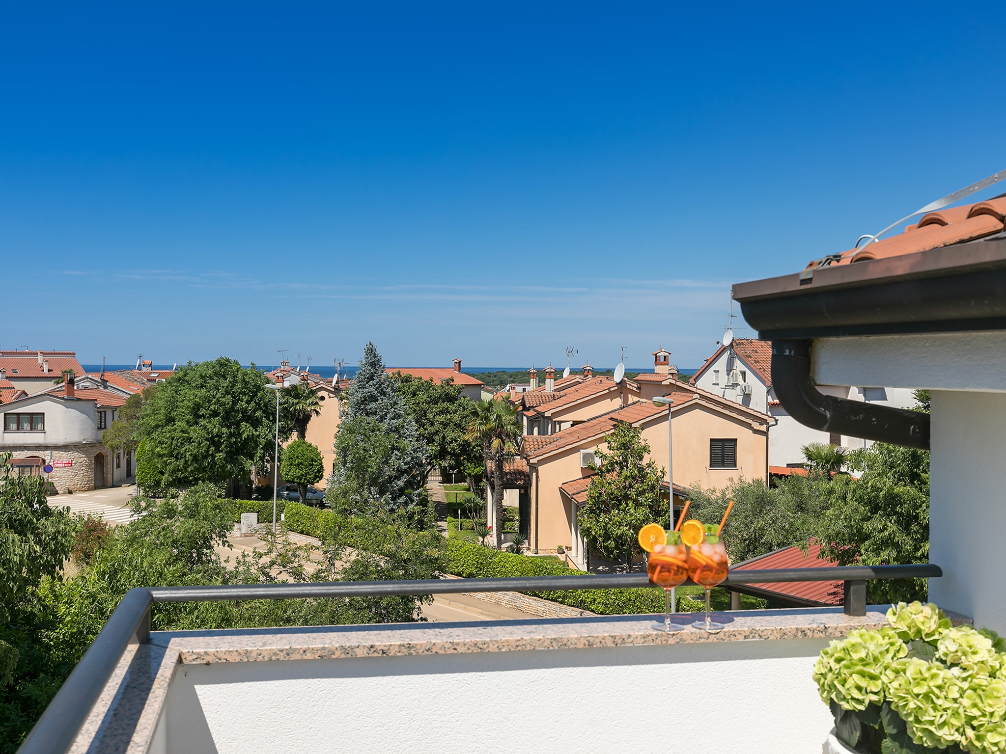One bedroom apartment with terrace and sea view Poreč  A-a