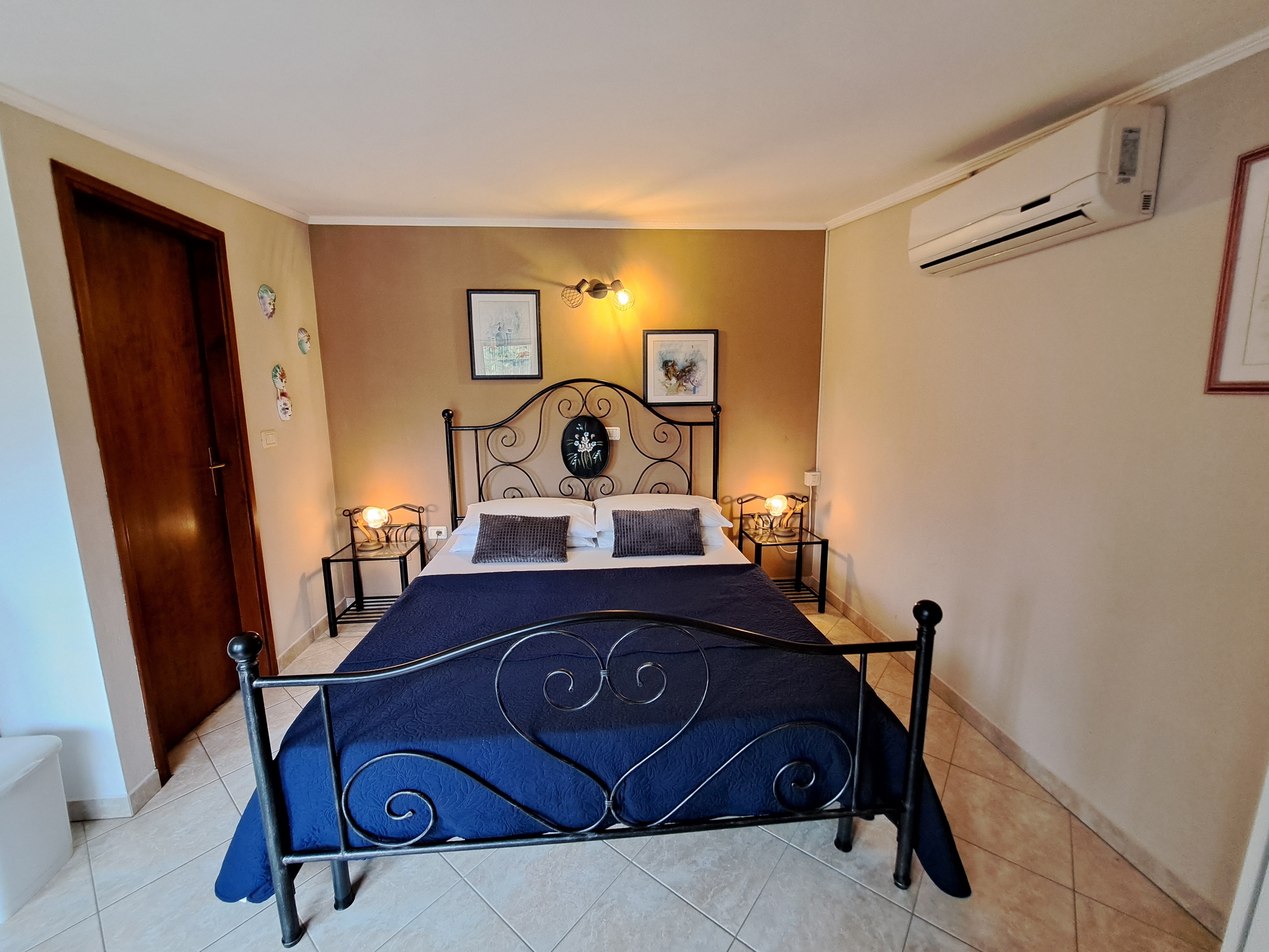 Top Novigrad Fiorini Top Novigrad Fiorini