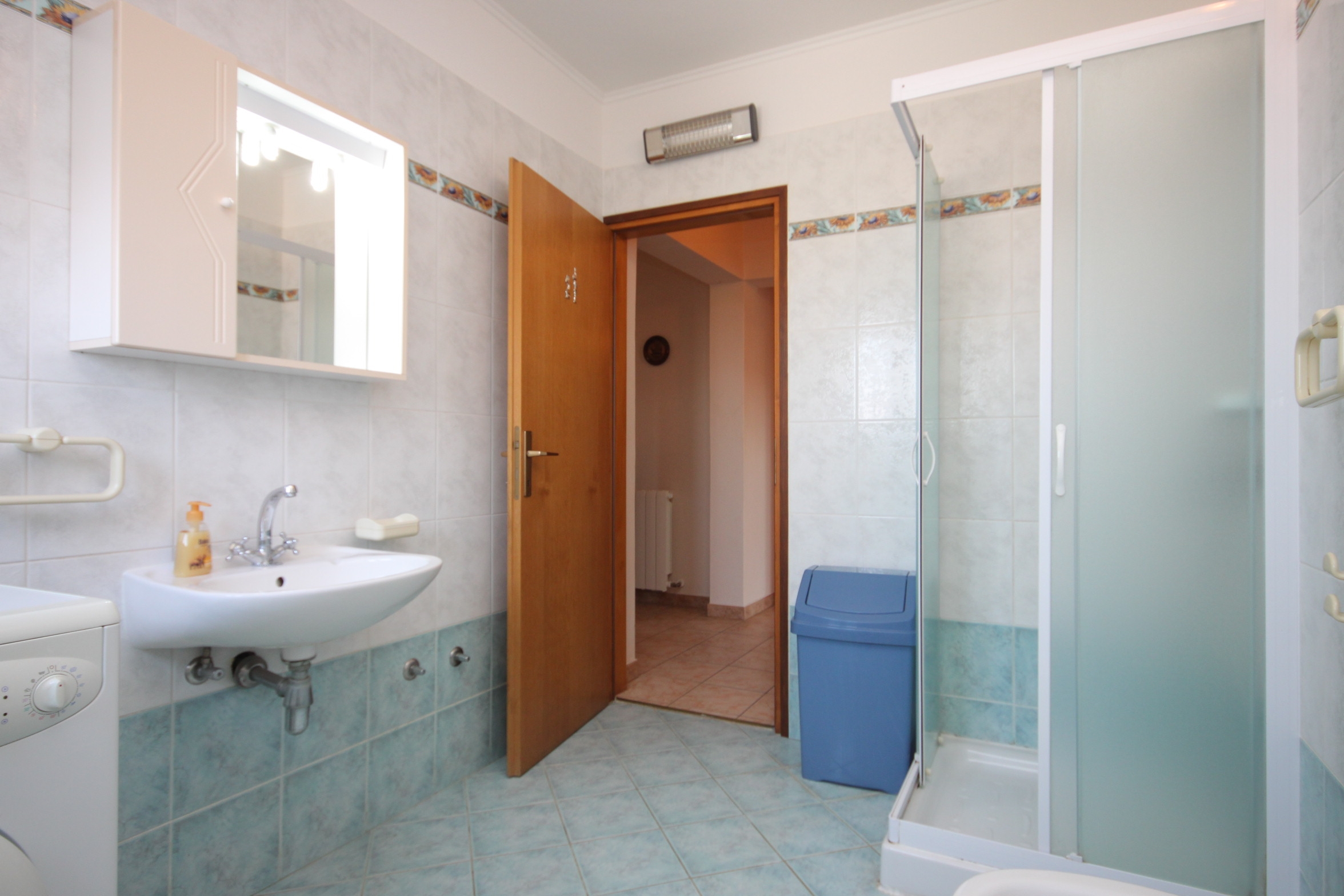 Three bedroom apartment with terrace Umag  A-a