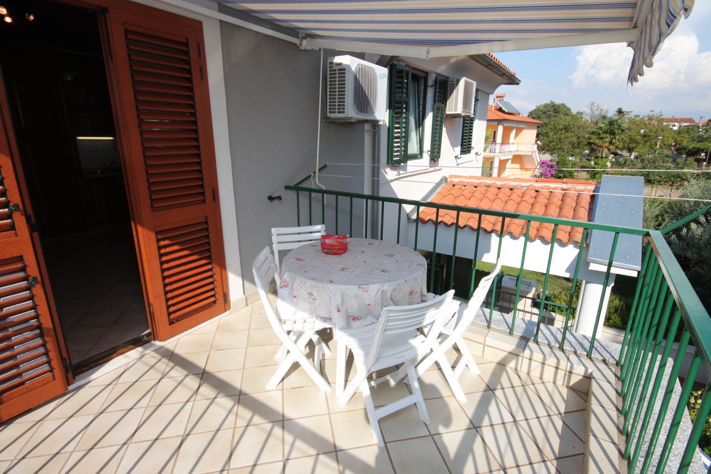 Two bedroom apartment with terrace Umag  A-a