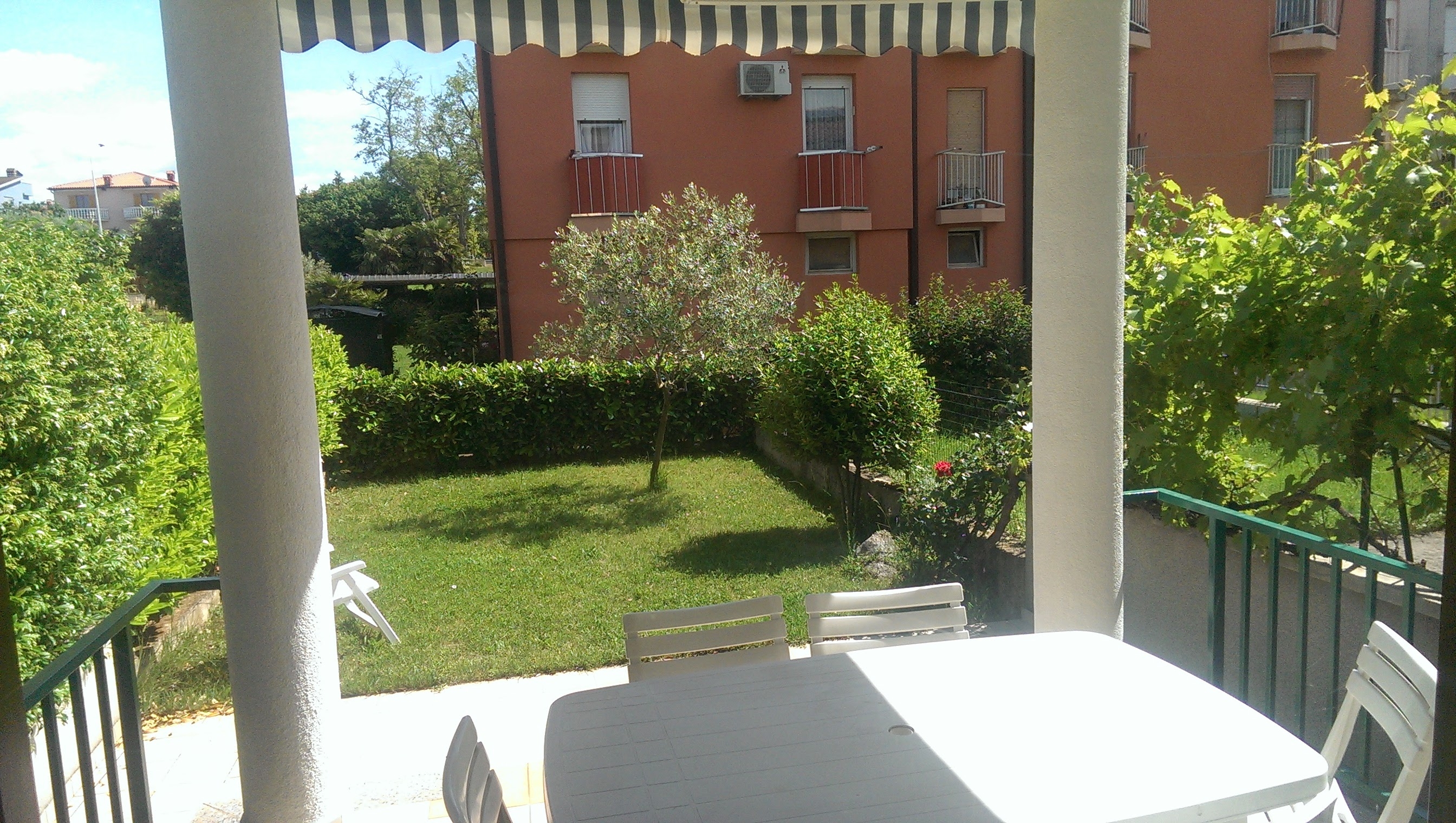 Two bedroom apartment with terrace Umag  A-b