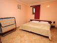 Bedroom 2 Poreč, Bedroom 2 in the apartment, WIFI.
