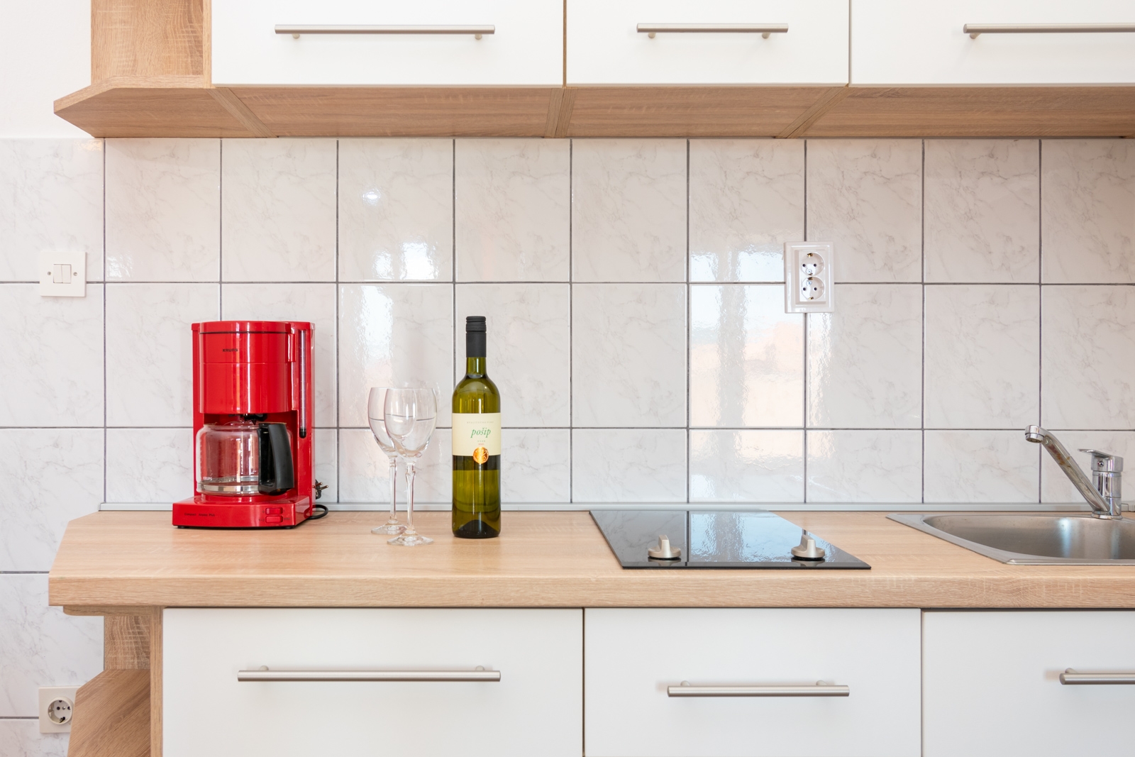 Jednosobni apartman s terasom i pogledom na more Pašman  A-a