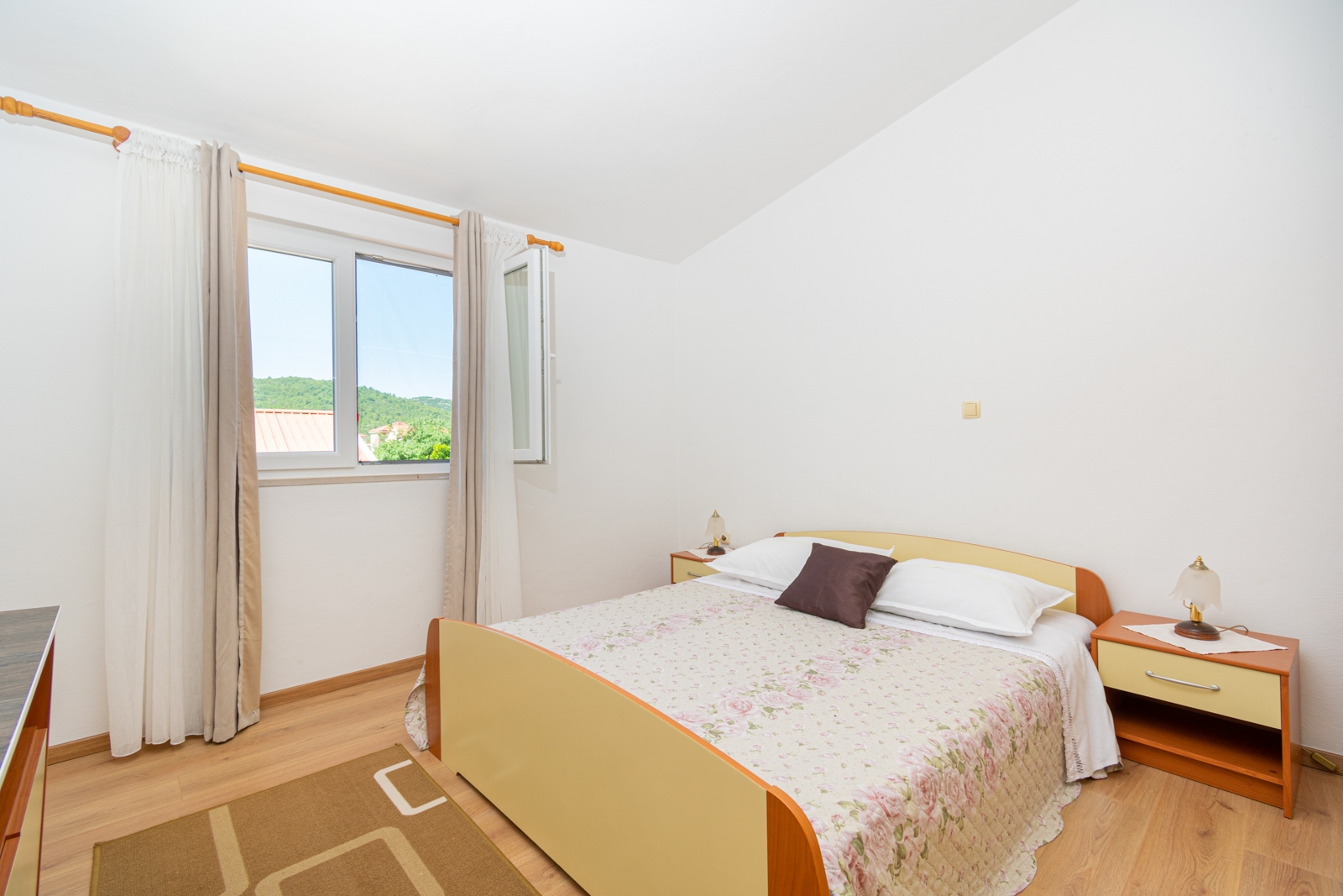 Dvosobni apartman s balkonom Pašman  A-c