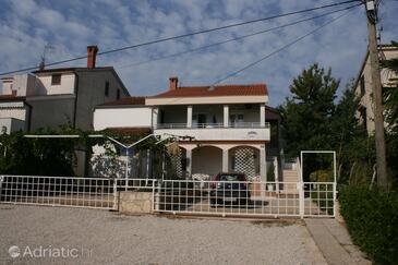 Property Funtana, Poreč, Property 6945 - Apartments with pebble beach.