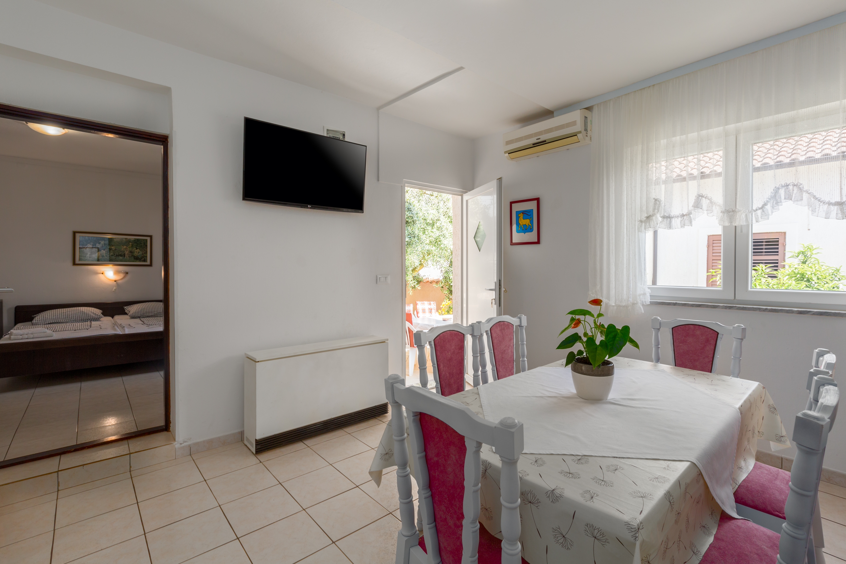 Two bedroom apartment with terrace Tar, Poreč (A-6948-b) Two bedroom apartment with terrace Tar, Poreč (A-6948-b)