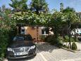 Parking lot Poreč, Poreč, Parking lot 6950 - Apartments with rocky beach.