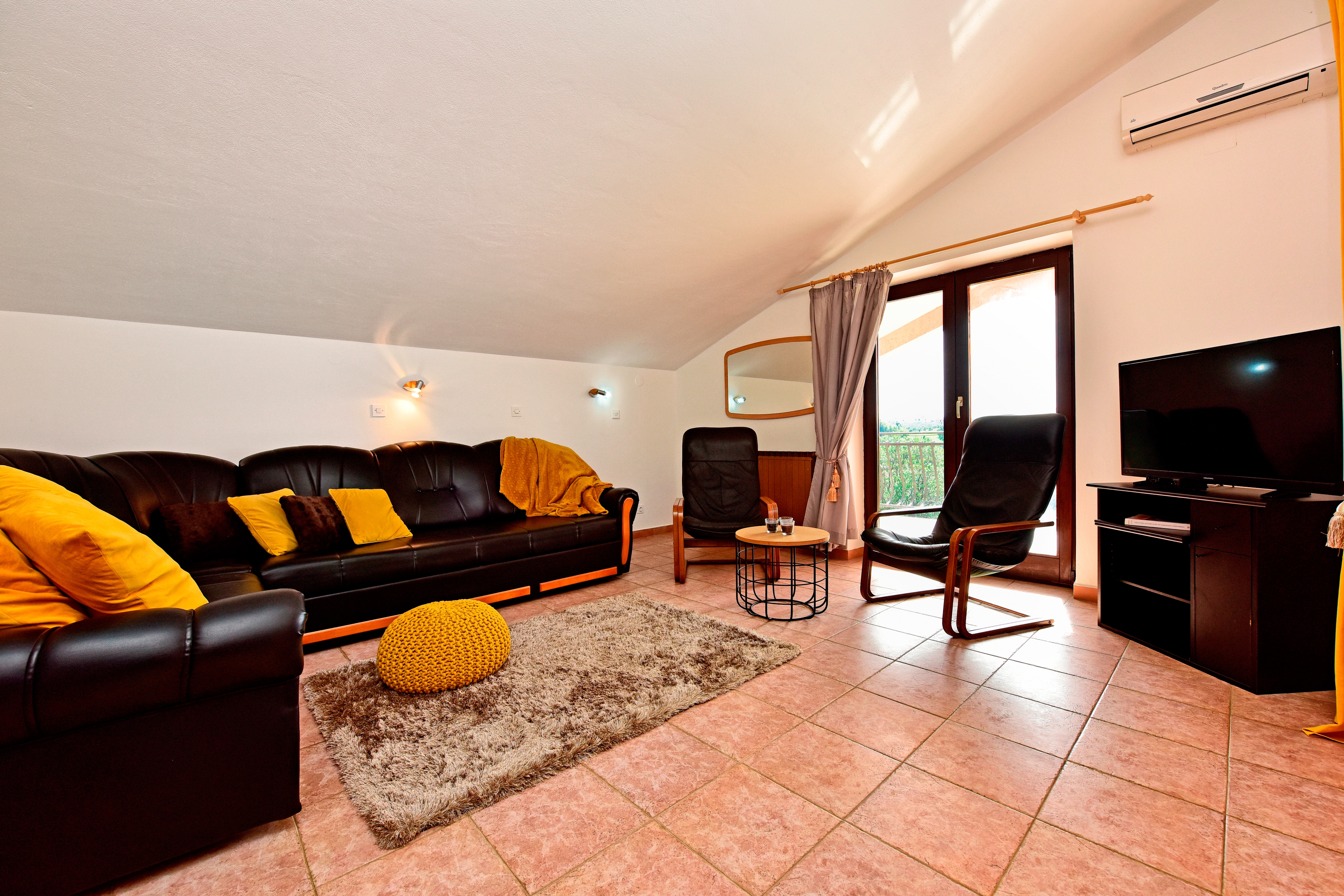 One bedroom apartment with terrace Novigrad (A-6951-a)