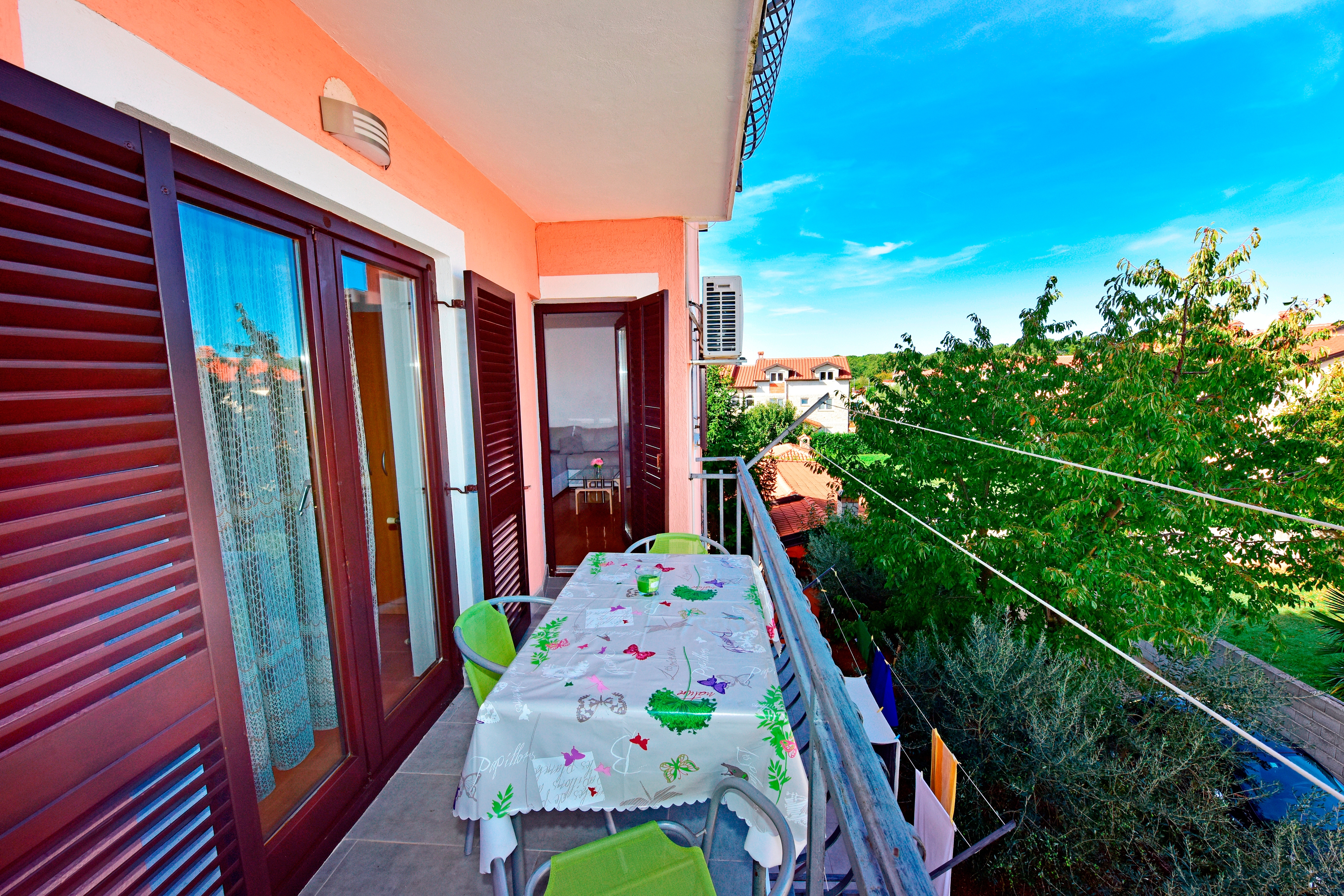 Two bedroom apartment with balcony Novigrad  A-c