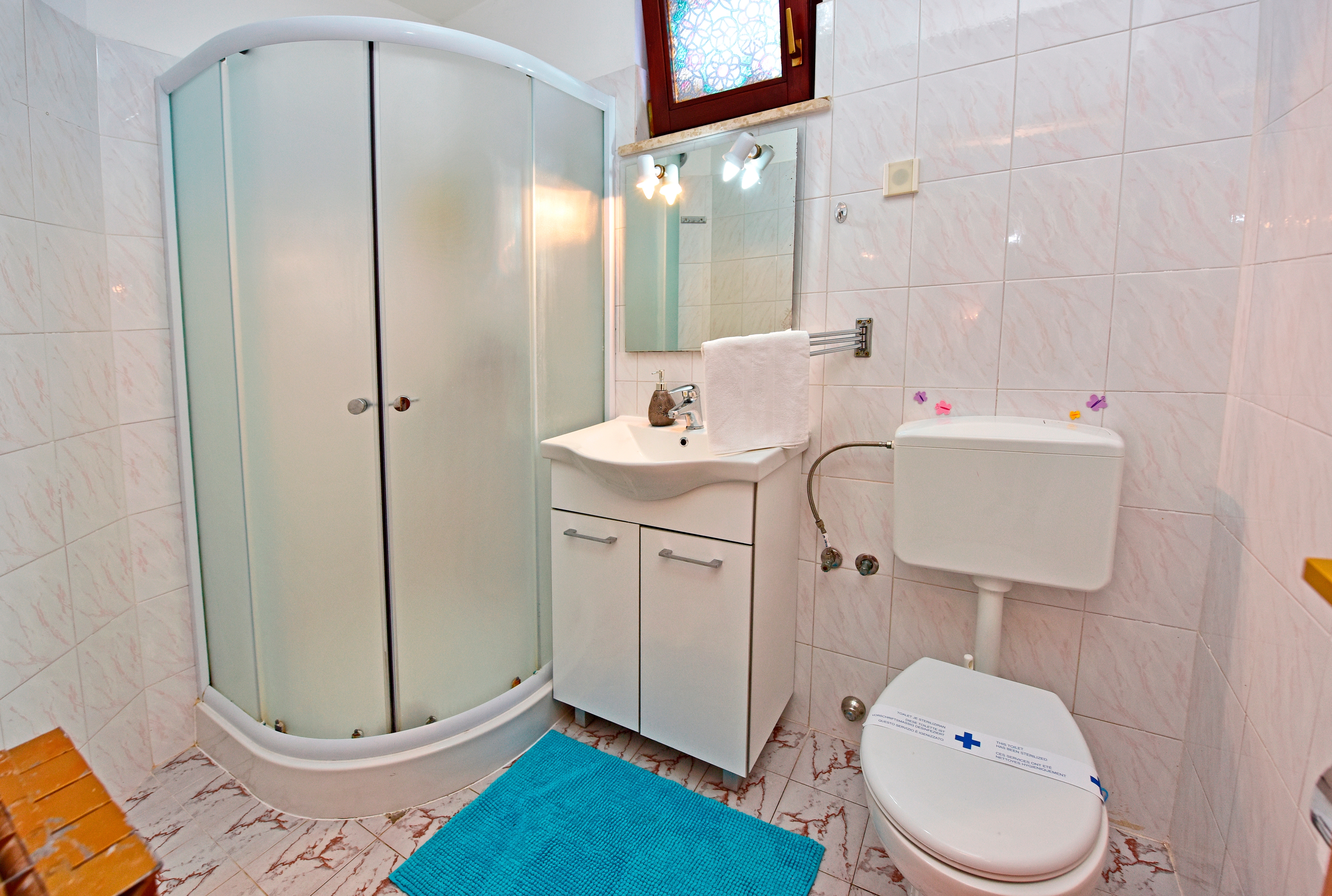 Two bedroom apartment with balcony Novigrad  A-c