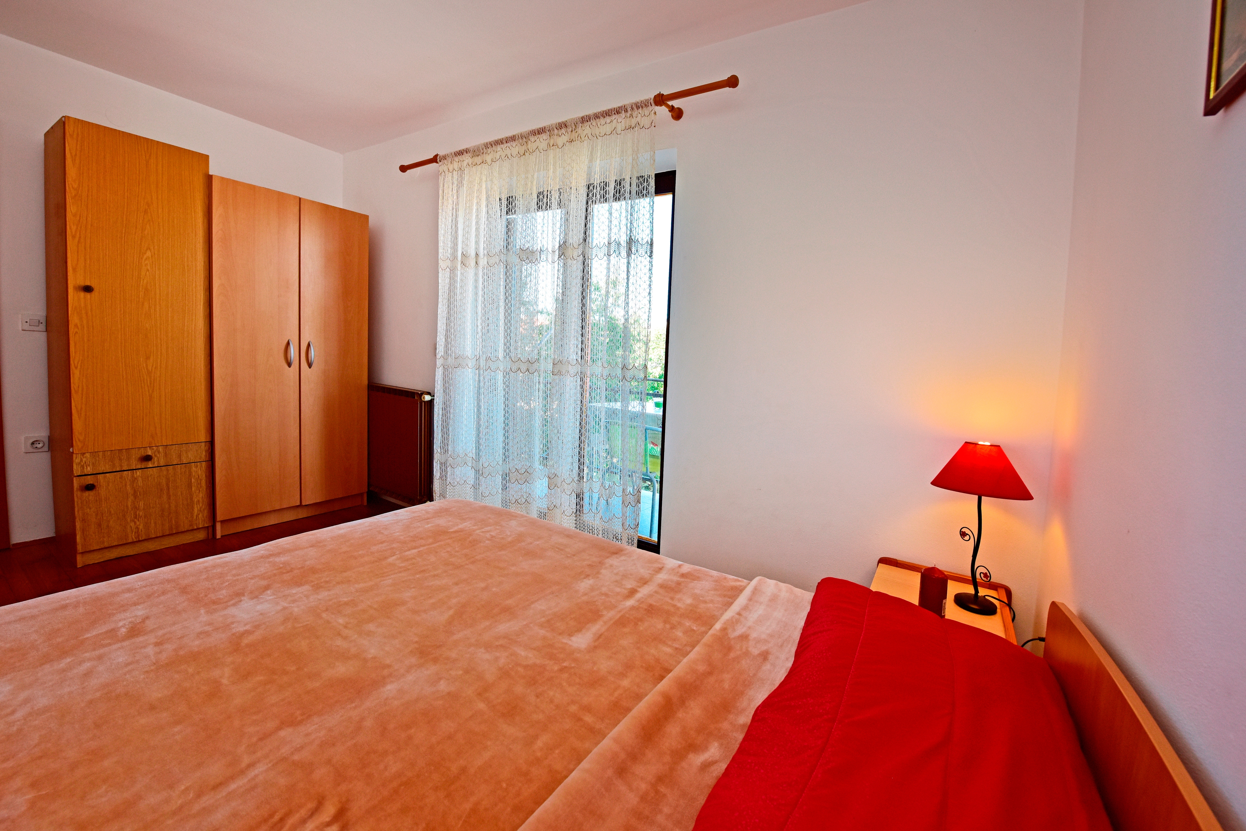 Two bedroom apartment with balcony Novigrad  A-c