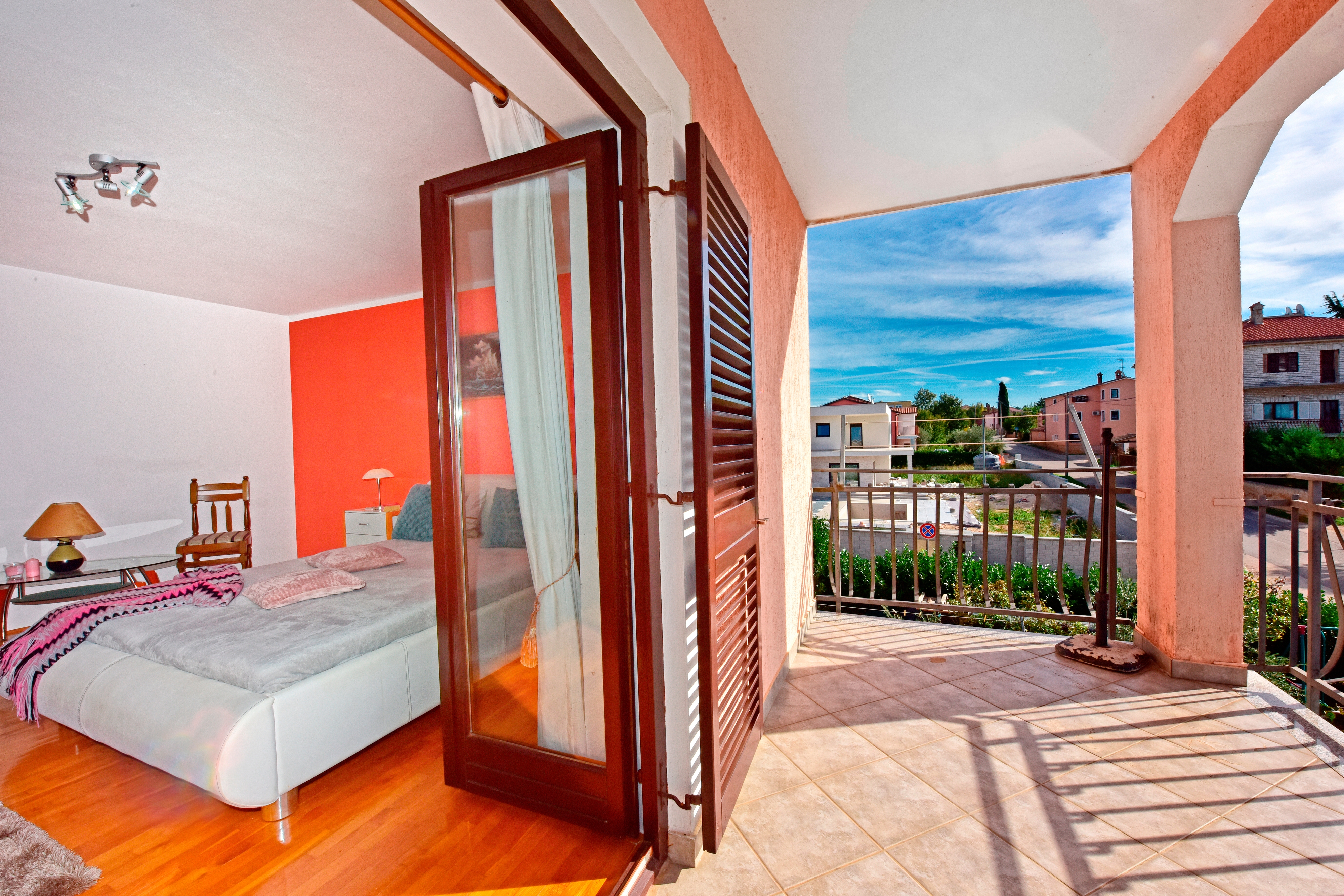 Two bedroom apartment with terrace Novigrad  A-g