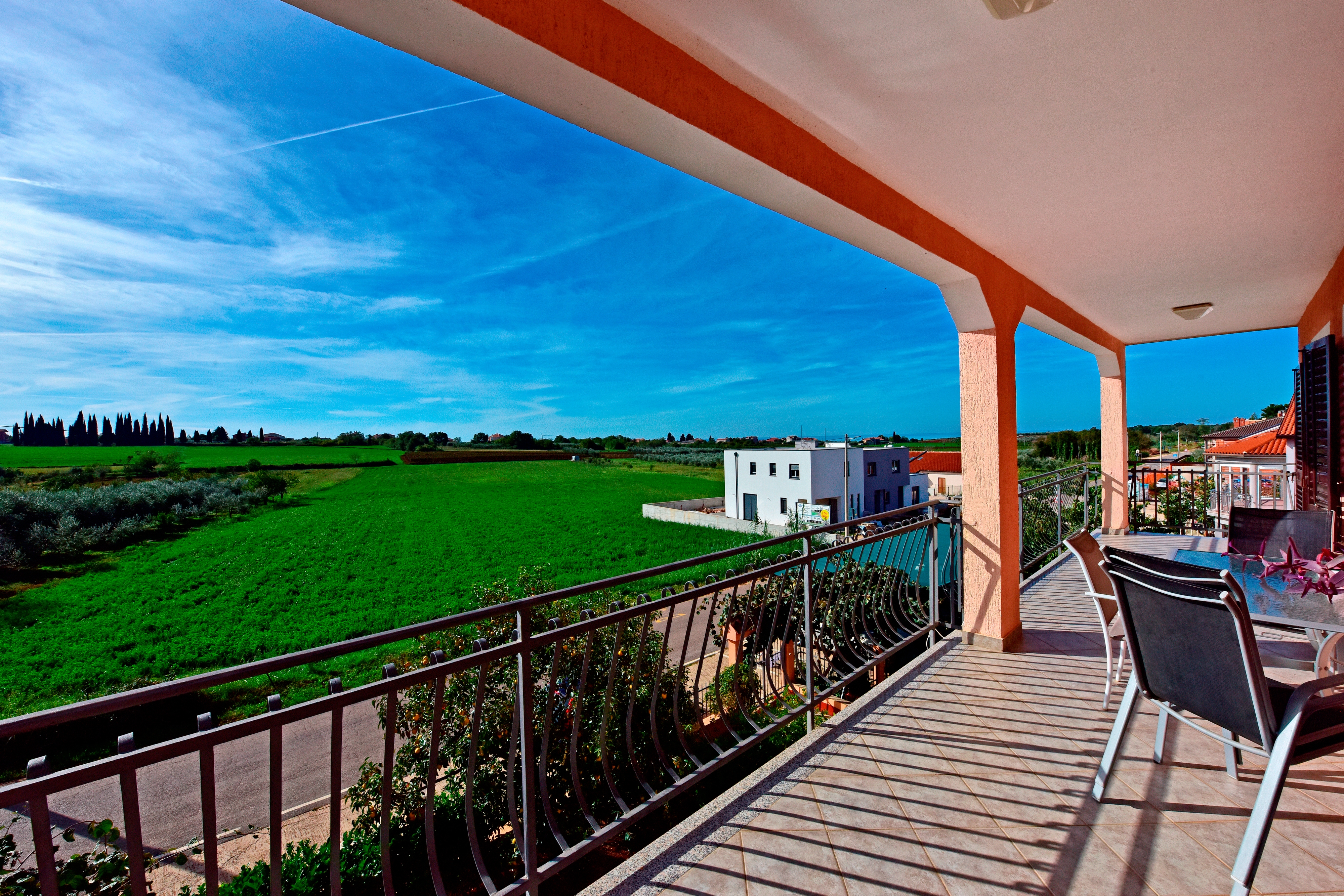 Two bedroom apartment with terrace Novigrad  A-g
