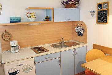 Kitchen Šibenik, Kitchen in the studio-apartment, WIFI.