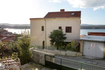 Property Šibenik, Šibenik, Property 6968 - Apartments with pebble beach.