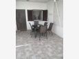 Terrace Virak, Terrace in the apartment, with a sea view, (pet friendly) and WiFi.