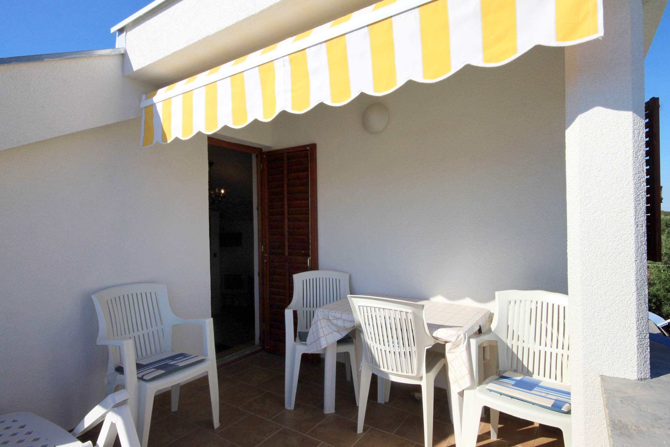 One bedroom apartment with terrace and sea view Ždrelac, Pašman  A-b