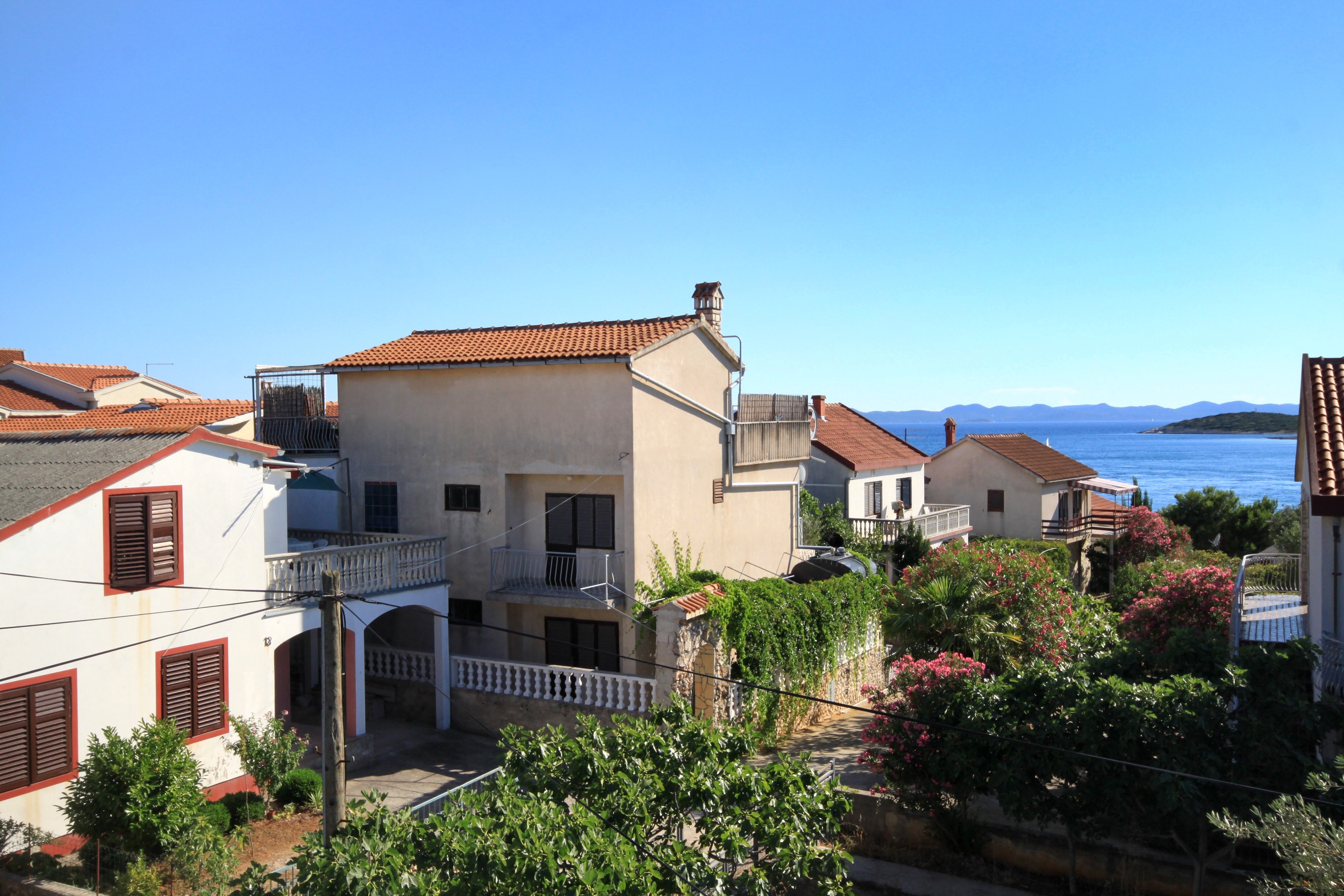 One bedroom apartment with terrace and sea view Ždrelac, Pašman  A-b