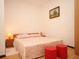 Umag, Bedroom 1 in the apartment, air condition available and WiFi.