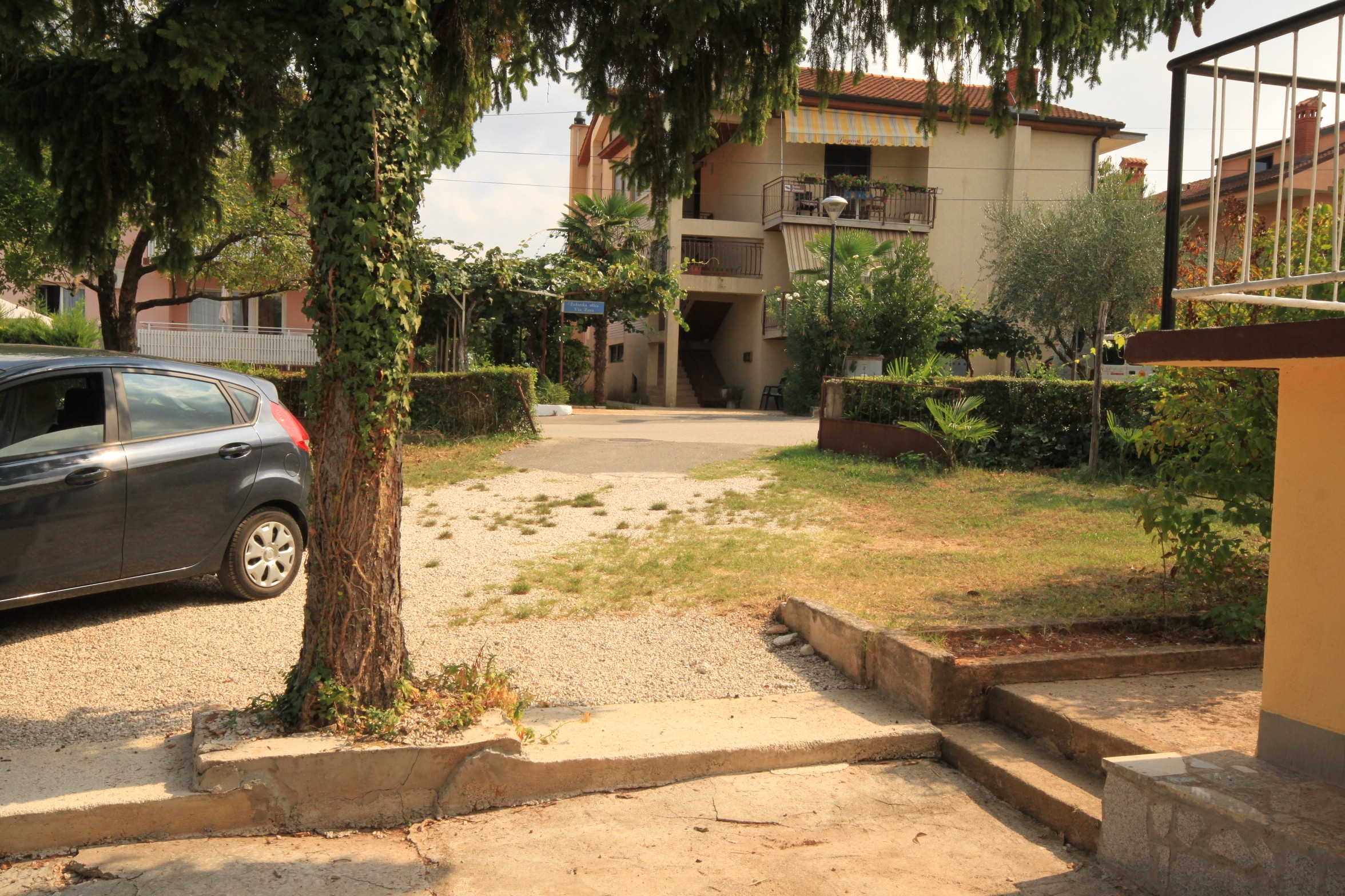 Two bedroom apartment with terrace Umag  A-b