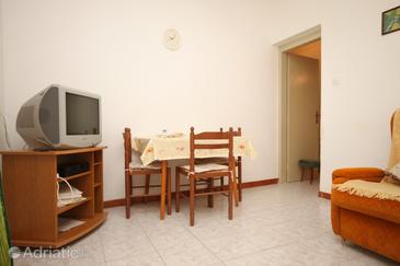 Jídelna Novigrad, Jídelna v ubytování typu apartment, dopusteni kucni ljubimci i WIFI.