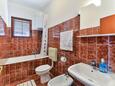 Bathroom Tkon, Bathroom in the apartment, (pet friendly) and WiFi.