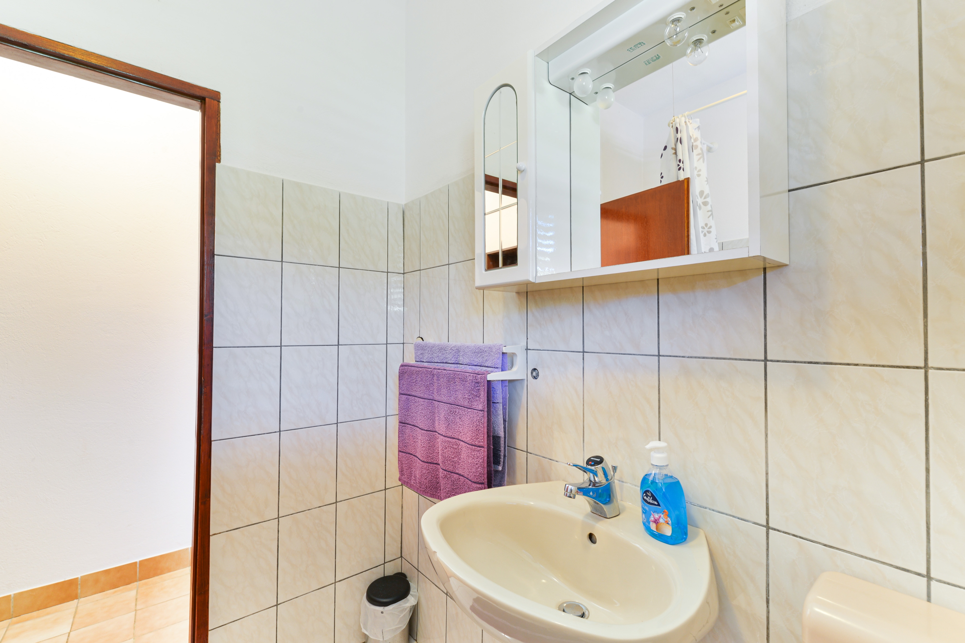 Two bedroom apartment near beach Tkon, Pašman  A-b