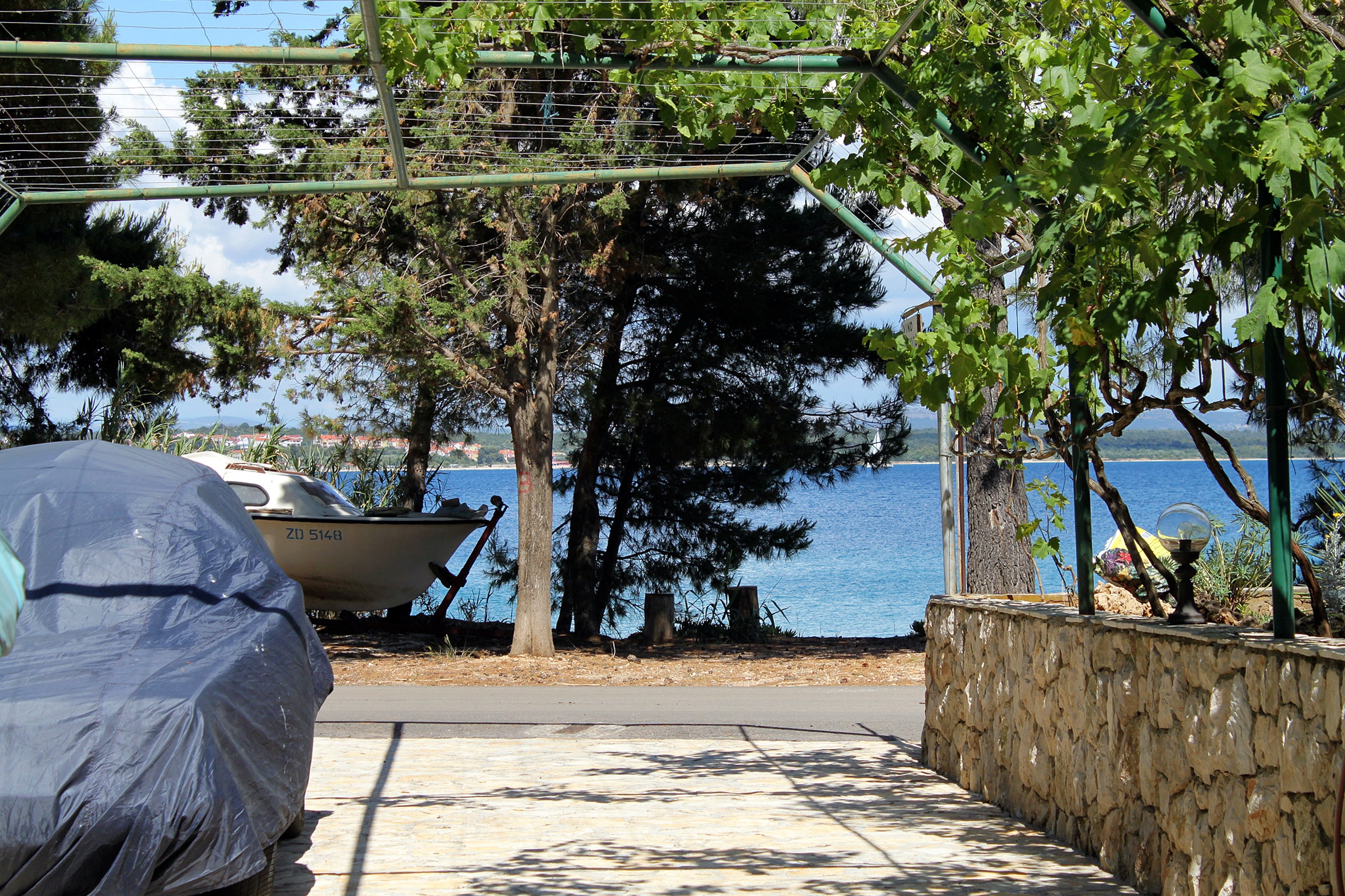 One bedroom apartment near beach Tkon, Pašman (A-698-c) One bedroom apartment near beach Tkon, Pašman (A-698-c)