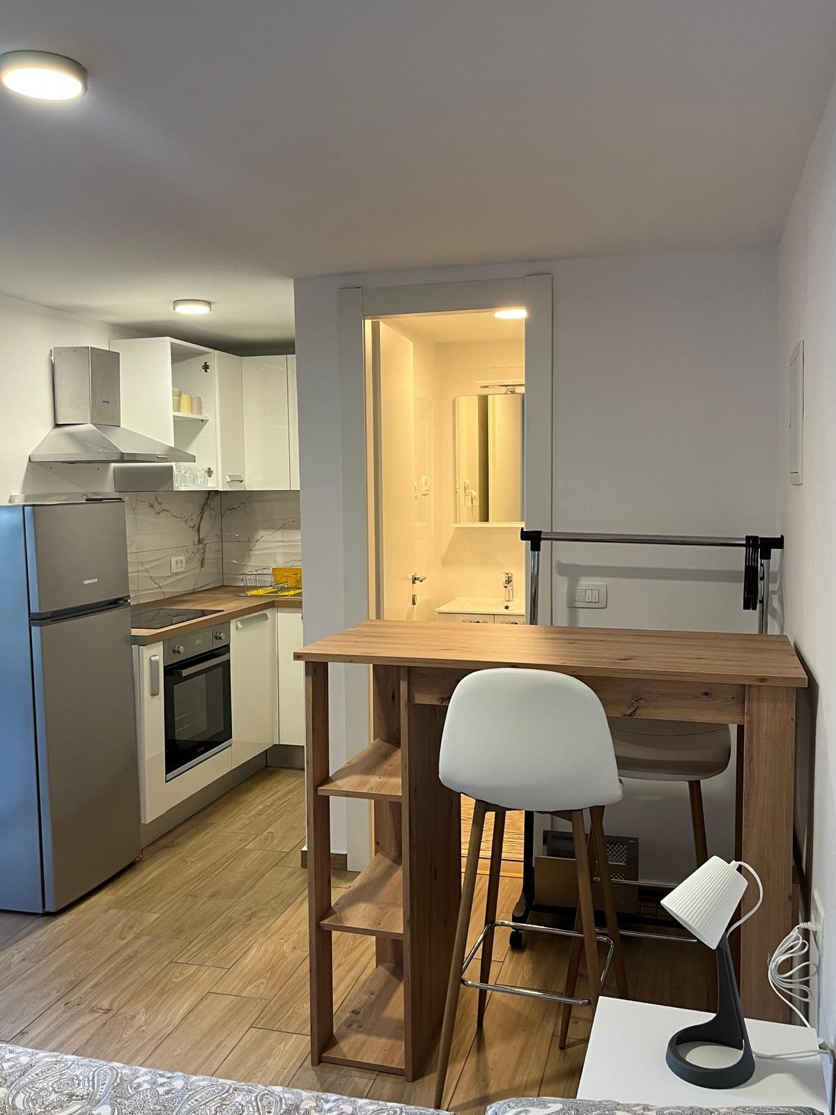 Studio flat near beach Tkon, Pašman (AS-698-b)