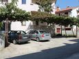 Parking lot Poreč, Poreč, Parking lot 6982 - Apartments with pebble beach.