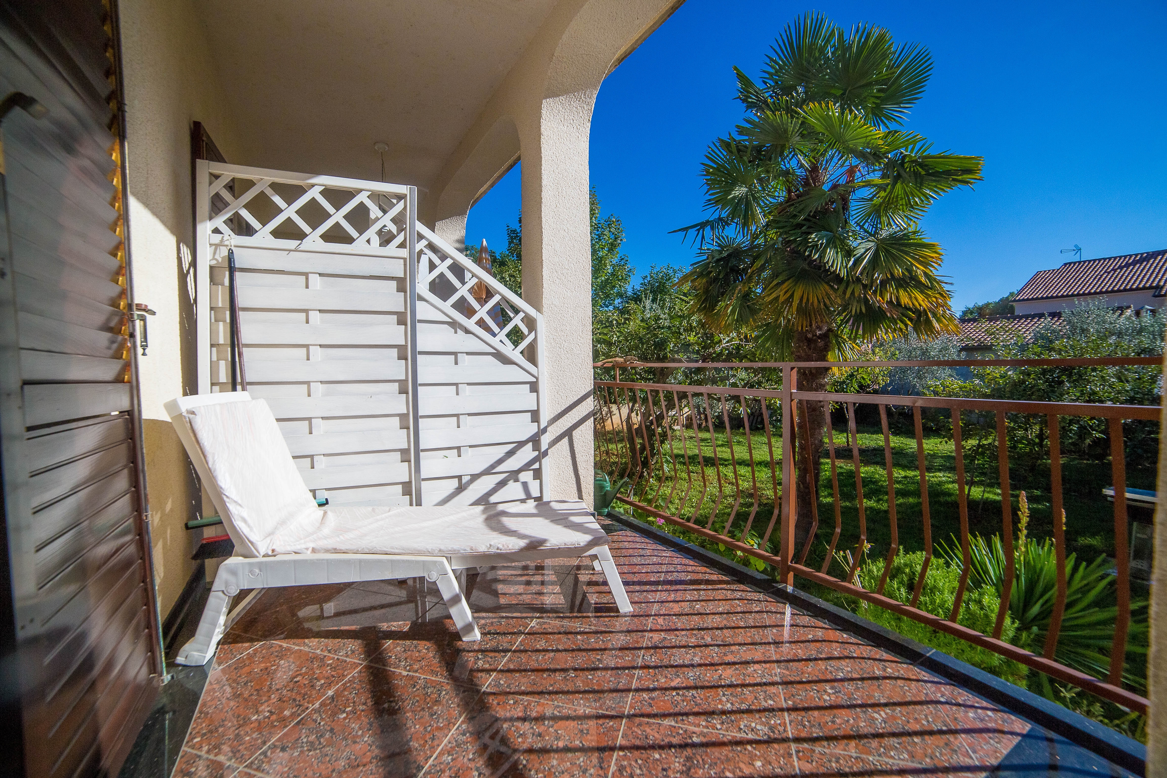 Two bedroom apartment with terrace Poreč (A-6984-a)