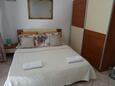 Bedroom Pula, Bedroom in the studio-apartment, WiFi.