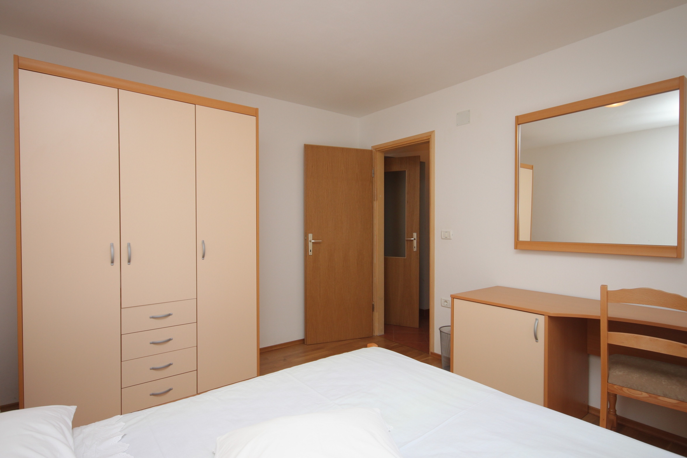 One bedroom apartment with terrace Umag  A-b
