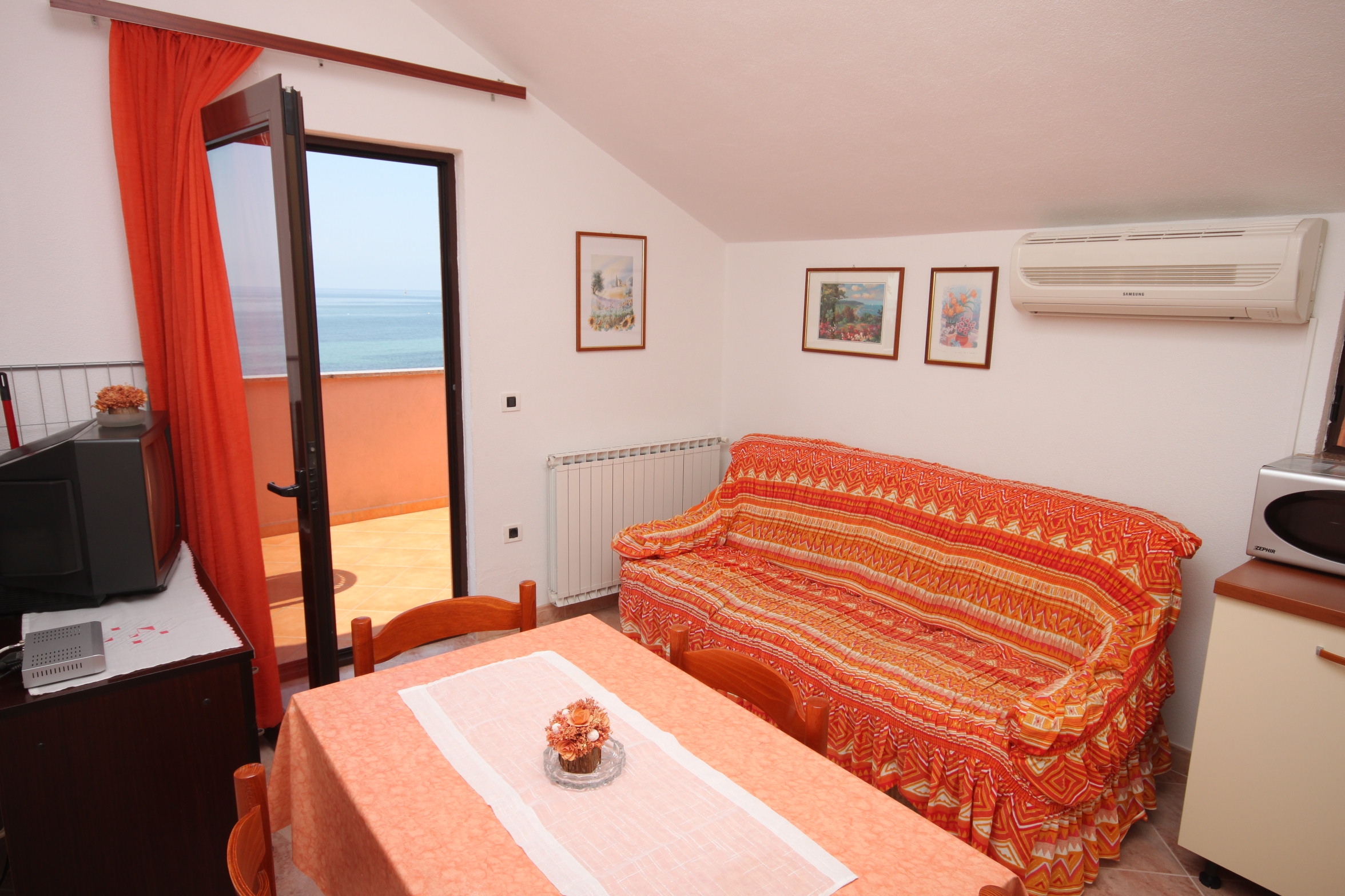 Two bedroom apartment near beach Zambratija, Umag (A-6997-b) Two bedroom apartment near beach Zambratija, Umag (A-6997-b)