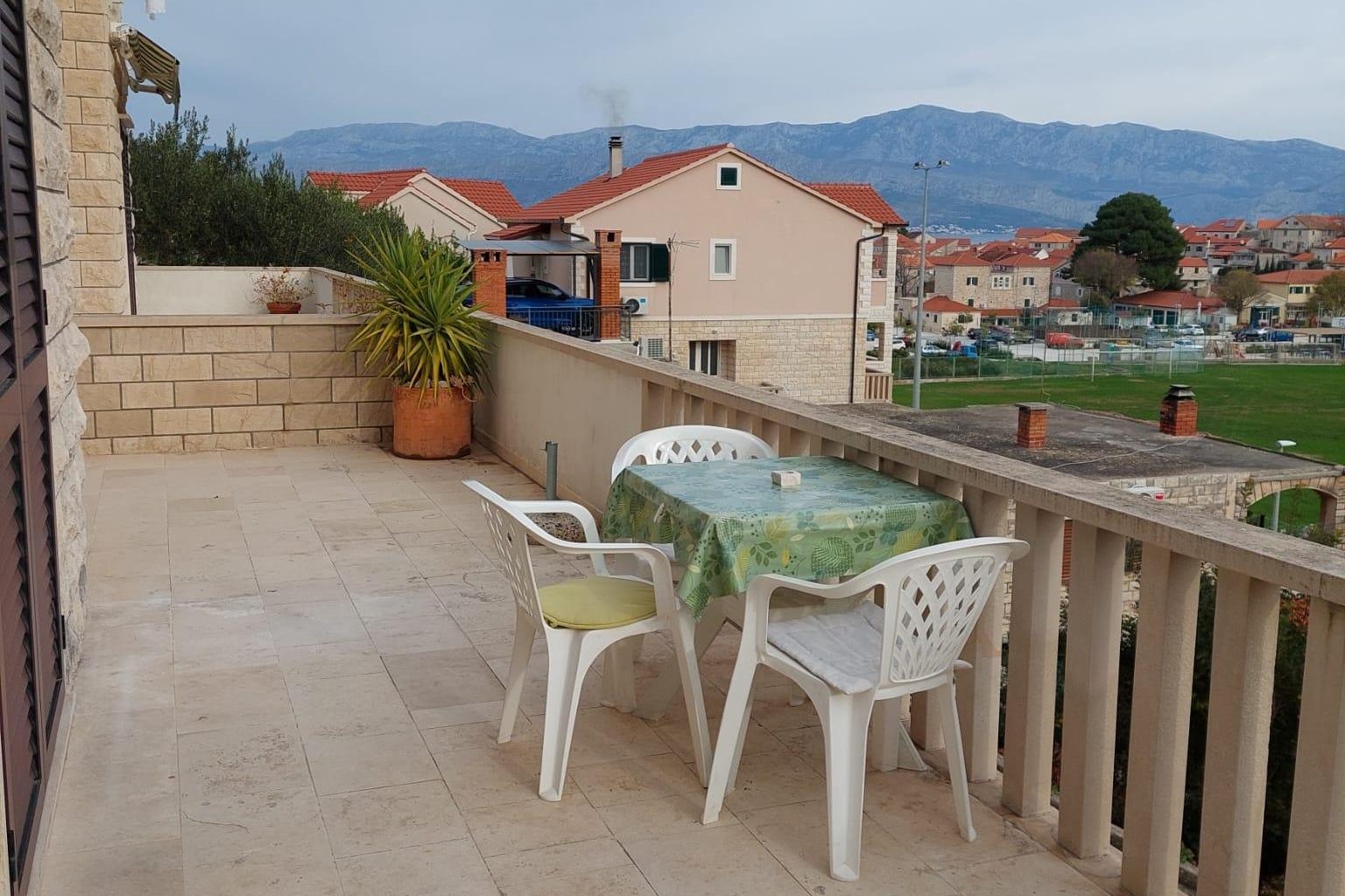 Appartement dune chambre avec la terrasse Postira, Brac (A-700-a) Appartement dune chambre avec la terrasse Postira, Brac (A-700-a)