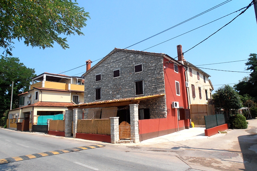 Two bedroom apartment near beach Zambratija, Umag (A-7030-a)