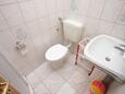 Ванная комната Novigrad, Ванная комната в размещении типа studio-apartment, Домашние животные допускаются и WiFi.