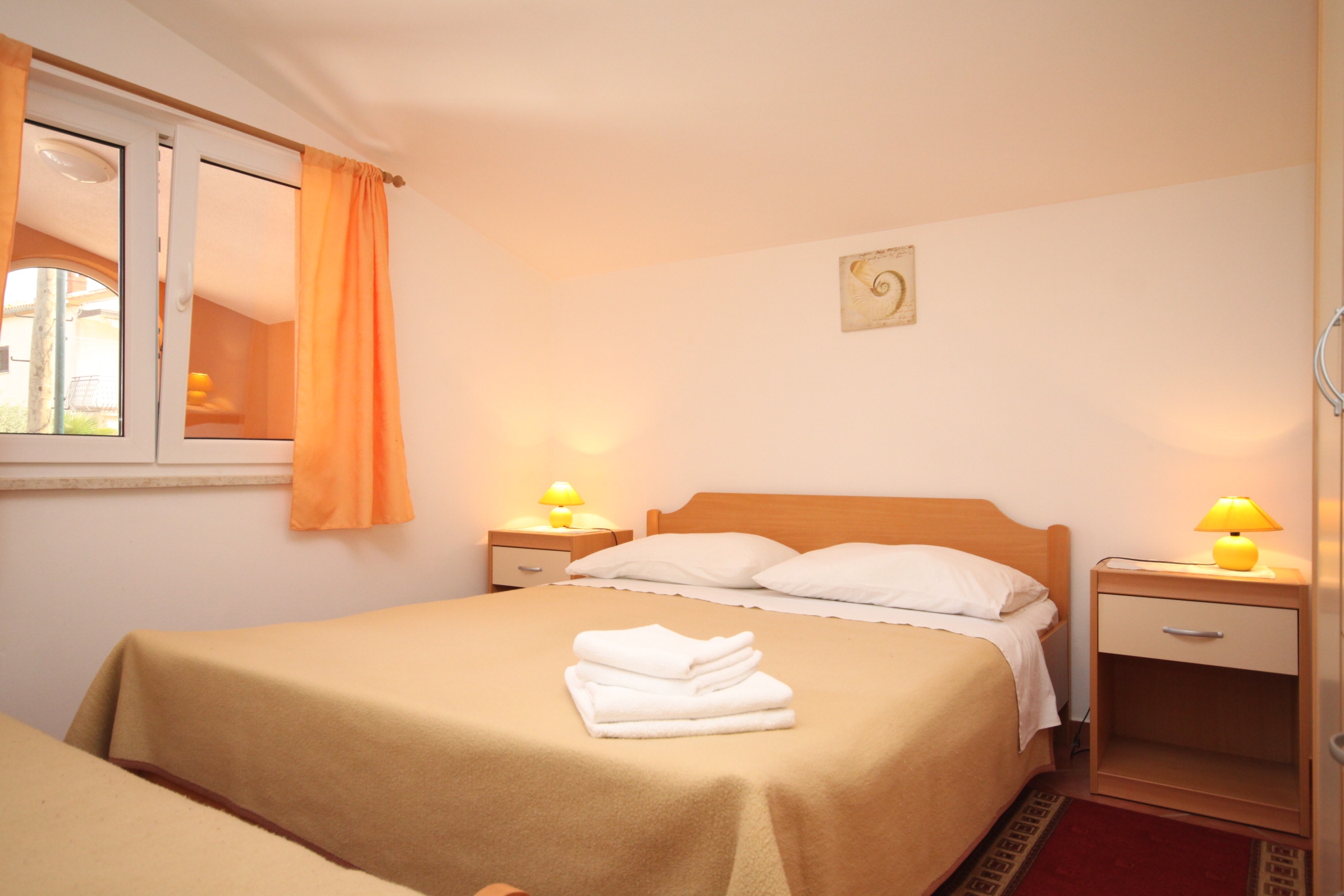 Two bedroom apartment with terrace Umag  A-b