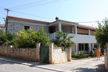 Property Vabriga, Poreč, Property 7051 - Apartments with pebble beach.