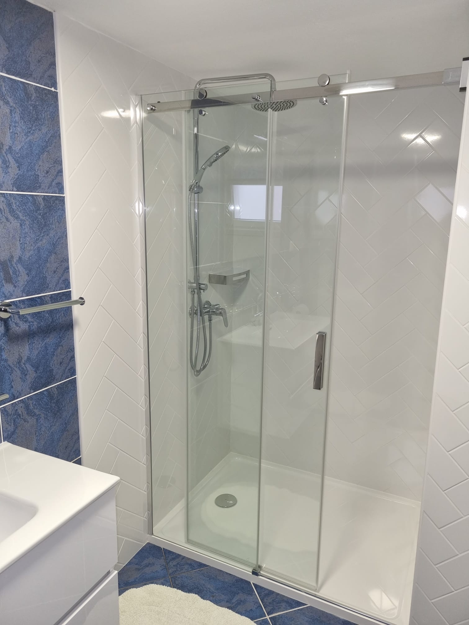 Two bedroom apartment near beach Postira, Brač  A-a