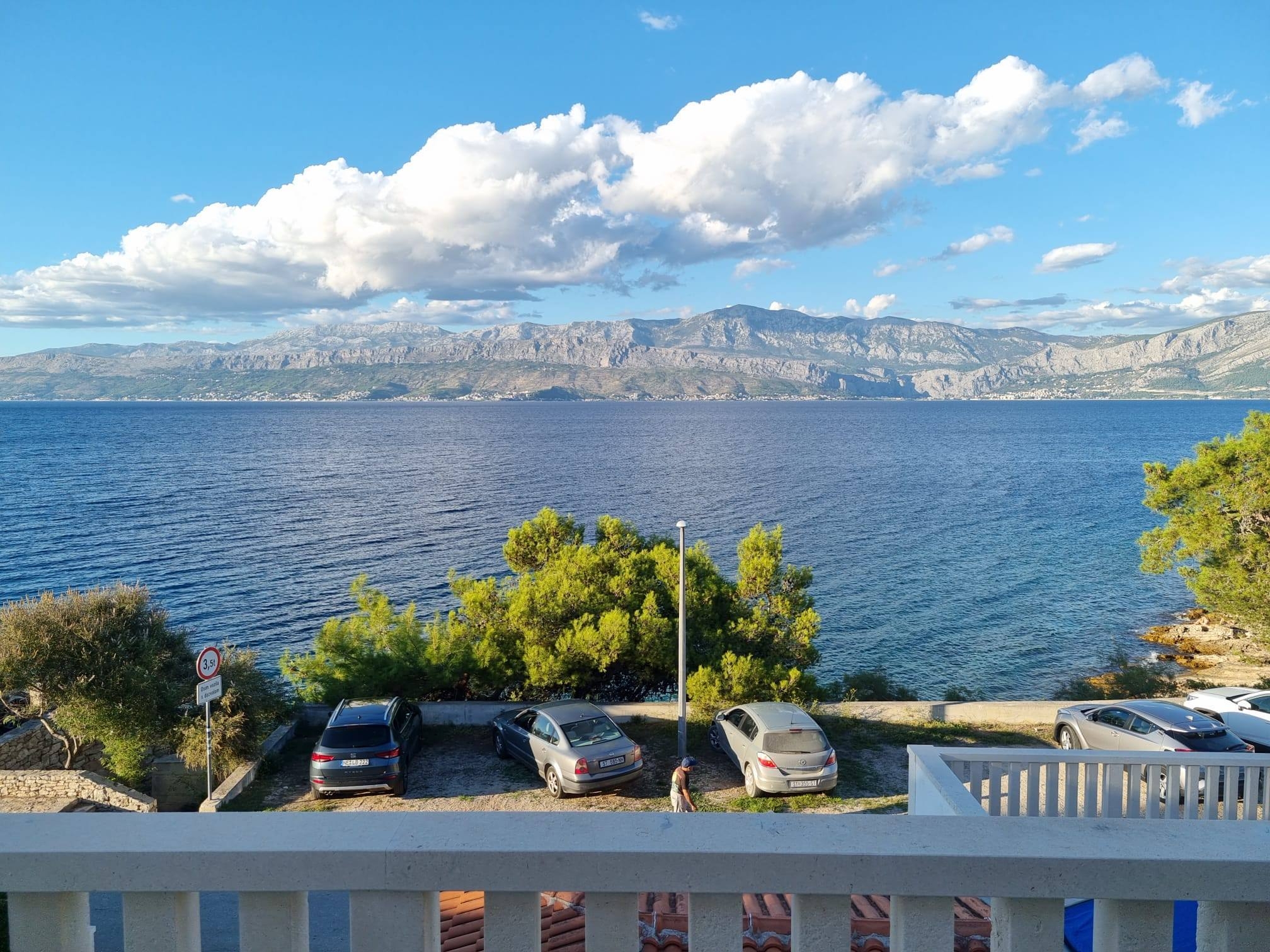 Two bedroom apartment near beach Postira, Brač  A-b