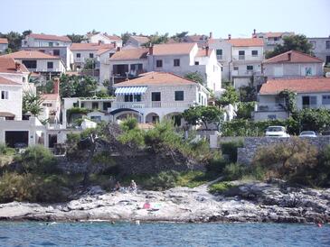 Postira, Brač, Szálláshely 706 - Apartmanok a tenger közelében köves stranddal.