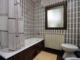 Bathroom 1 Umag, Bathroom 1 in the apartment, WIFI.