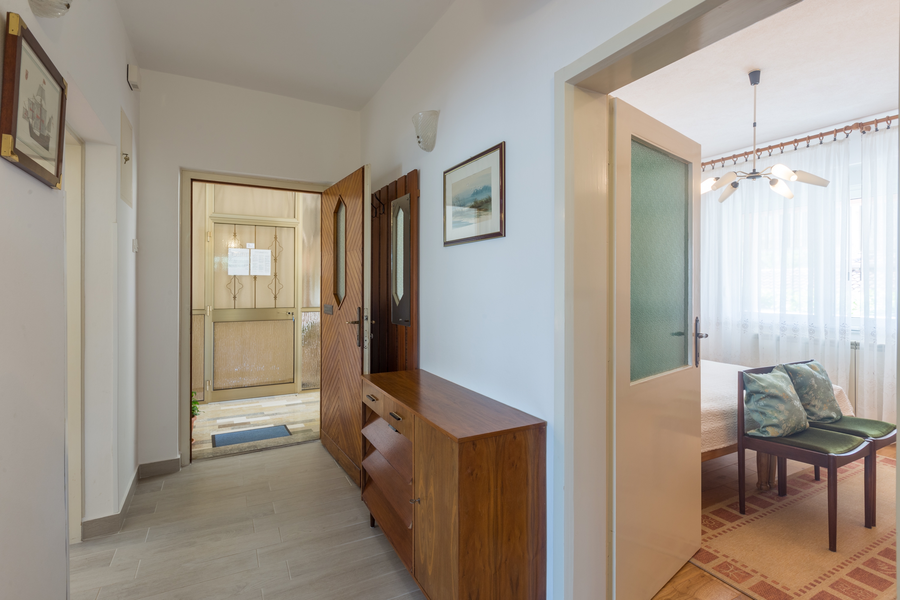 Two bedroom apartment with terrace Umag  A-a