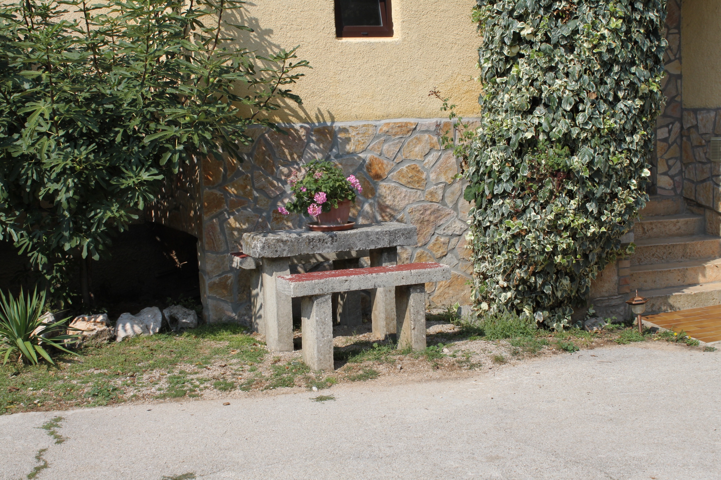 Three bedroom house with terrace Rakotule, Central Istria - Središnja Istra  K