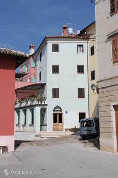 Property Oprtalj, Središnja Istra, Property 7081 - Apartments and Rooms with sandy beach.
