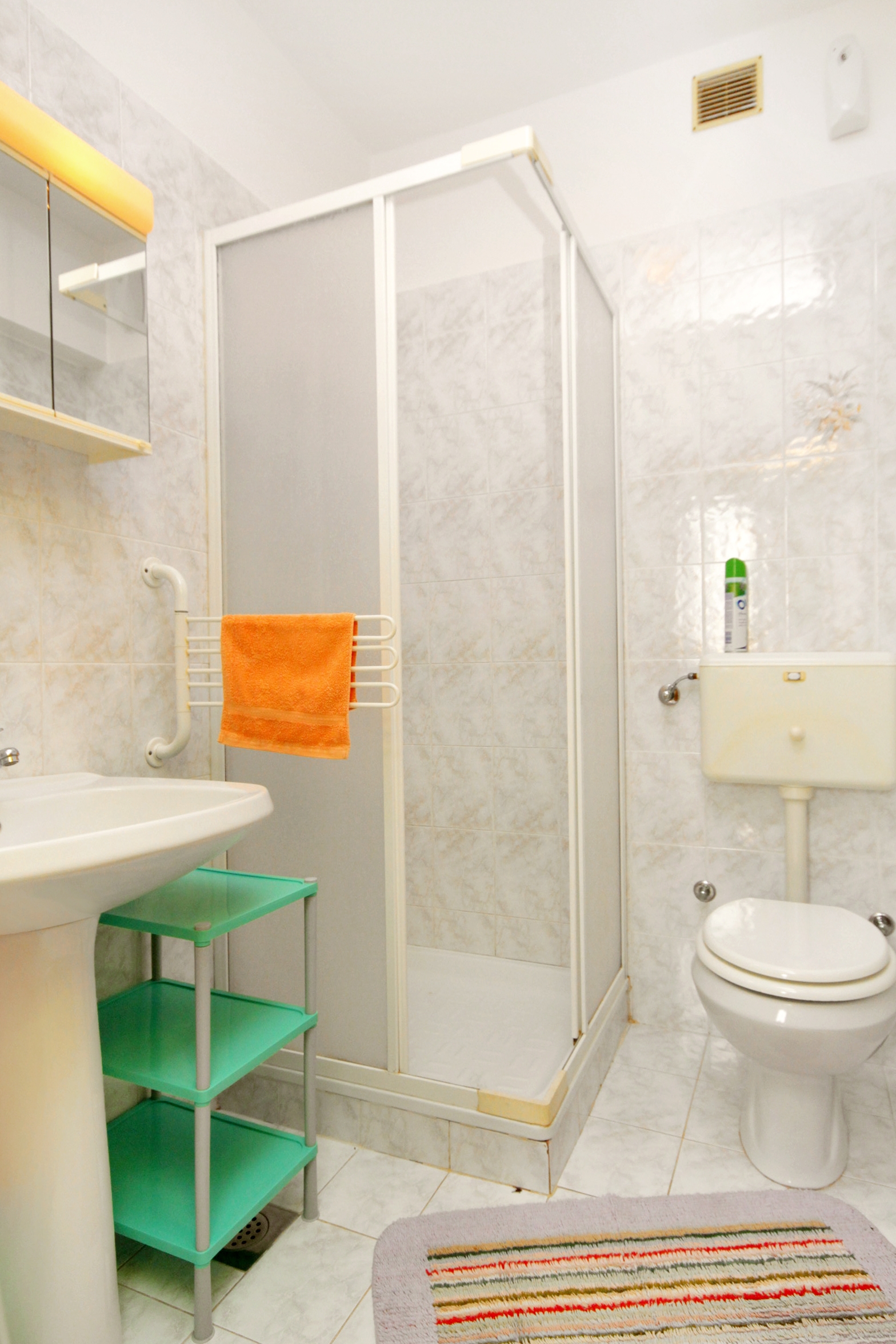 Two bedroom apartment with terrace Umag  A-a