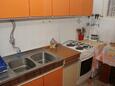 Kuchyně Povlja, Kuchyně v ubytování typu apartment.