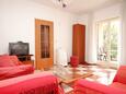 Obývací pokoj Rovinj, Obývací pokoj v ubytování typu apartment, dostupna klima i WIFI.